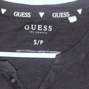 Men’s Guess shirt